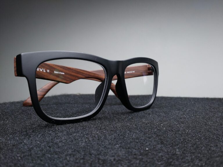 Why Wrap Around Glasses Offer Better Coverage