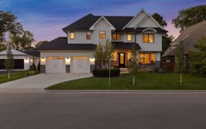 Selling Your House Quickly in Minnesota: A Seasonal Guide