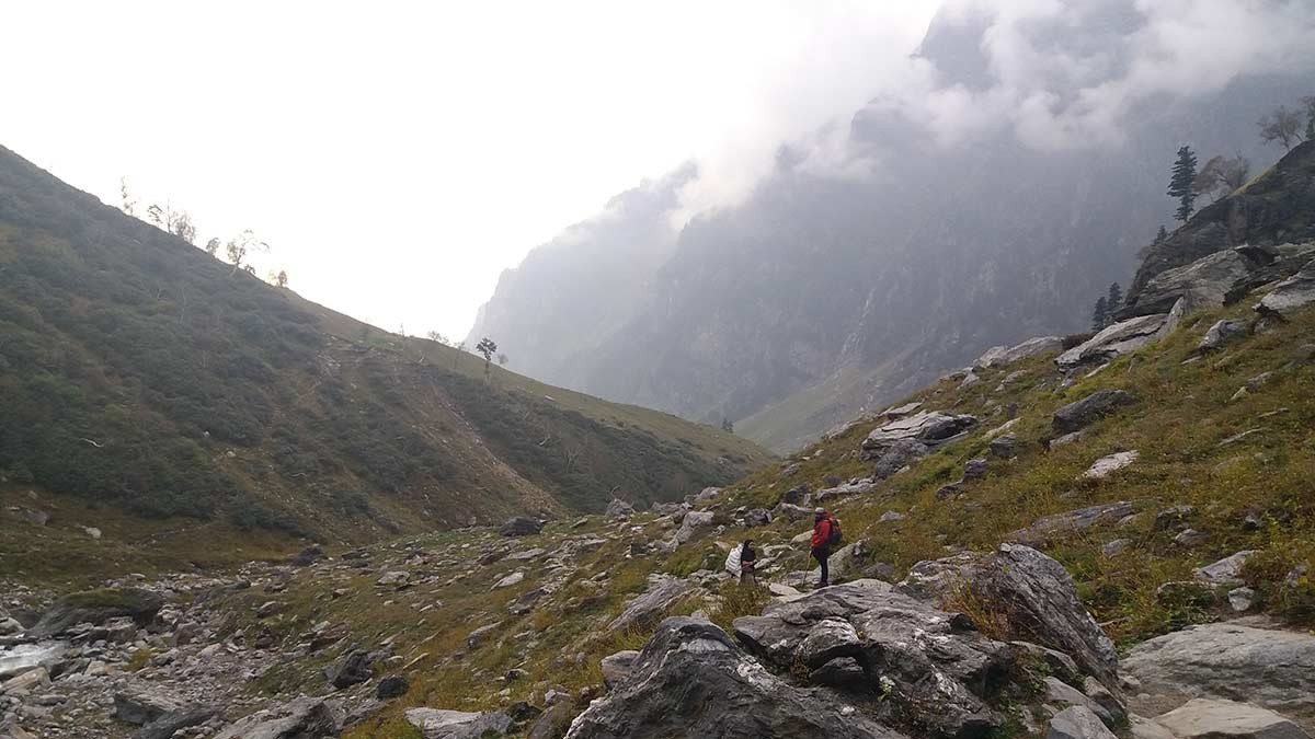 Why it is better to relax your mindset with the Hampta circuit trek?