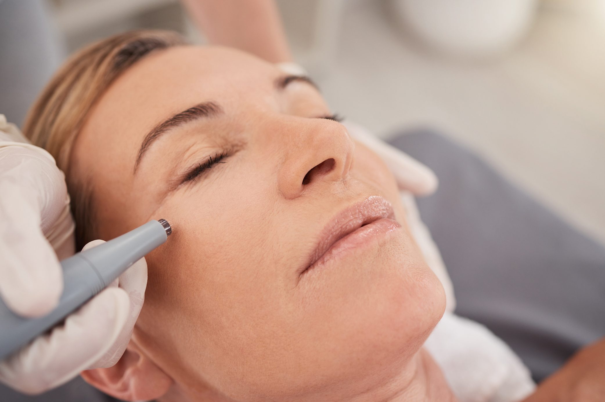 The Pros and Cons of Popular Anti-Aging Treatments