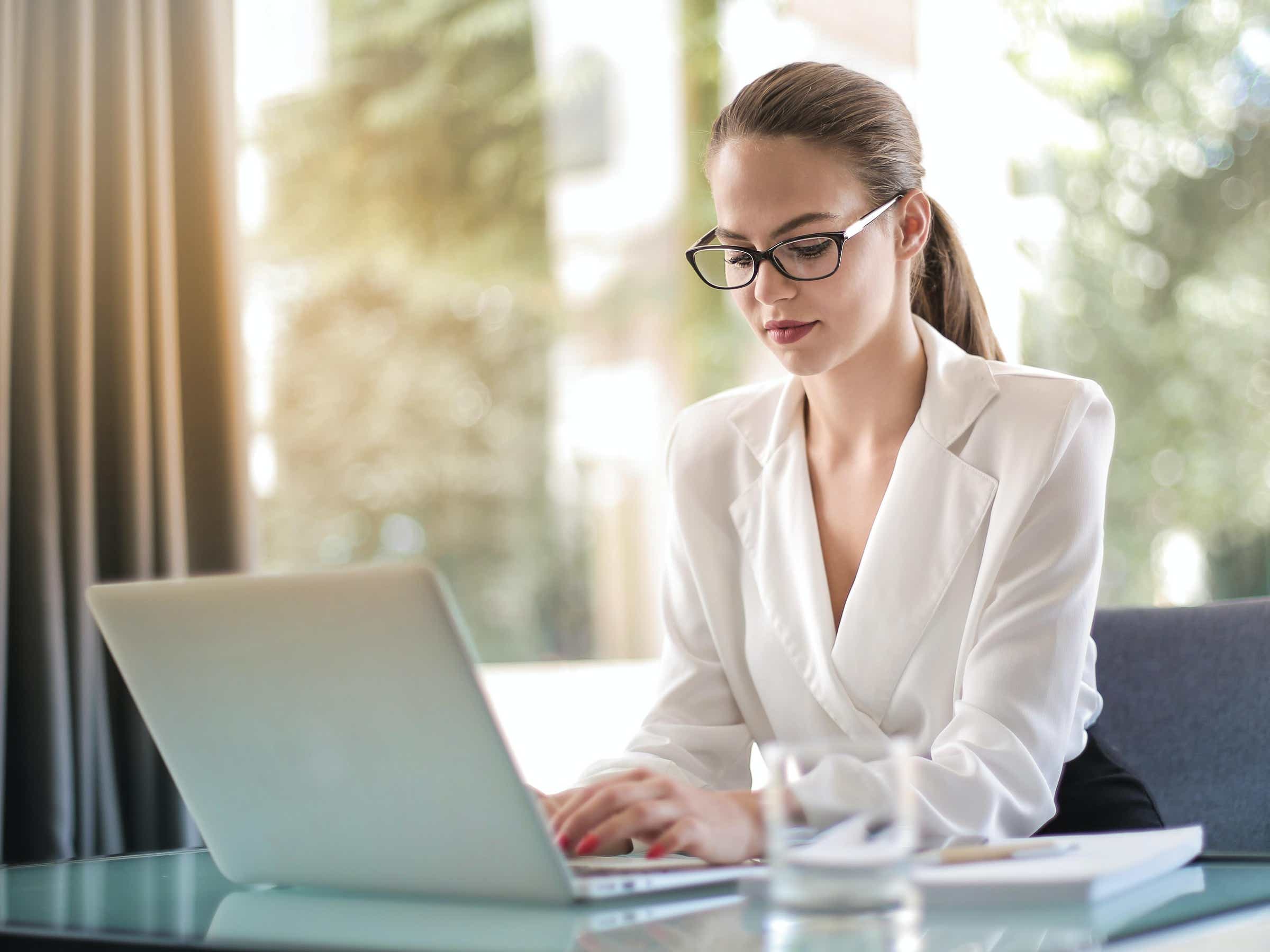 5 Best Employment Agencies For Administrative Assistants