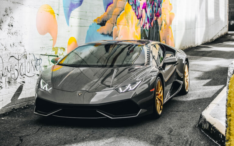 Right way to book your exotic car rental Miami