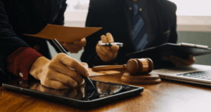 How to Hire a Lawyer in New York City