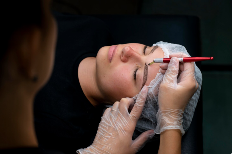 8 Must-Haves for Every Brow Stylist