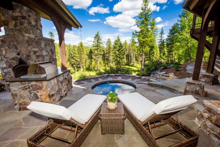 Types of Properties a Northwest Montana Real Estate Broker Deals for You