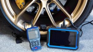 Diagnostic-First Bidding: Why Every Professional Rebuilder Carries a Specialized OBD-II Scanner